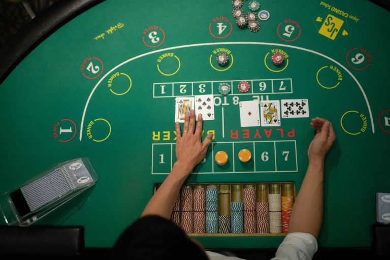 Online Baccarat Basics